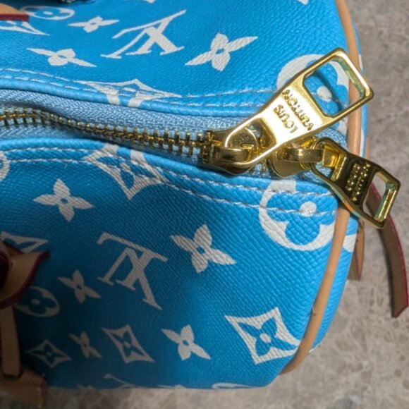 Extra Large Fashion Satchel-Brand new In Ocean Turquoise Blue-40cm size w Pouch! - Picture 9 of 9